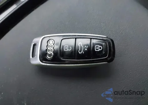 2021 Audi Q7 Premium 55 Tfsi Quattro Tiptronic z USA, uszkodzony, nr VIN WA1AXAF71MD040137